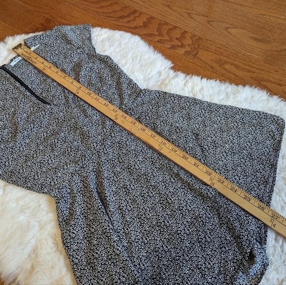 UO KIMCHI BLUE ditsy floral romper one piece outfit xs 0 black white - Picture 13 of 16